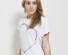 Le t-shirt juste un coeur